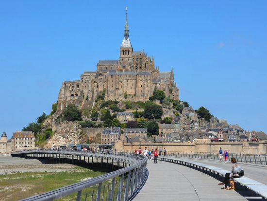 世界遺産モンサンミッシェル プライベートツアー　フランス政府公認日本語ガイドがご案内　修道院入場料込み ＜貸切／2時間／日本語ガイド／現地集合・解散＞