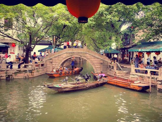 往復専用車で行く！蘇州日帰りツアー☆同里古鎮＋「世界遺産」退思園+世界遺産拙政園 ＋寒山寺＋運河クルーズ＜専用車／日本語ガイド／昼食・夕食付＞