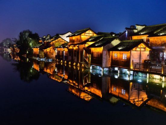 【プライベート】夕方発・烏鎮ナイトツアー！風情溢れる烏鎮の夜景を鑑賞＜日本語ガイド／上海発＞