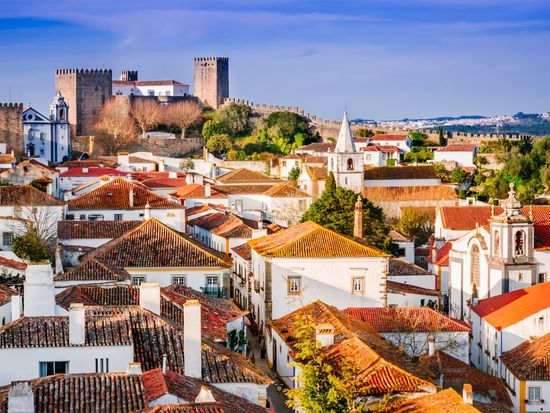 Portugal_Obidos_shutterstock_1105827533