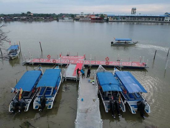 幻想的な写真が撮れる名所「スカイミラー」とクアラセランゴールの街散策ツアー ＜英語ドライバー／日本語ガイド付プランあり＞