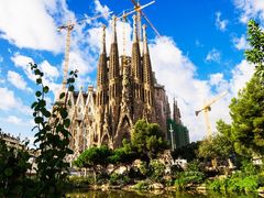 Spain_Barcelona_Sagrada_Familia_PIXTA_8587760