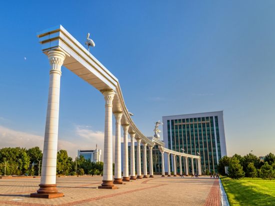 【プライベート】タシュケント終日市内観光ツアー ＜日本語ガイド／送迎付き＞ ※1名参加可能