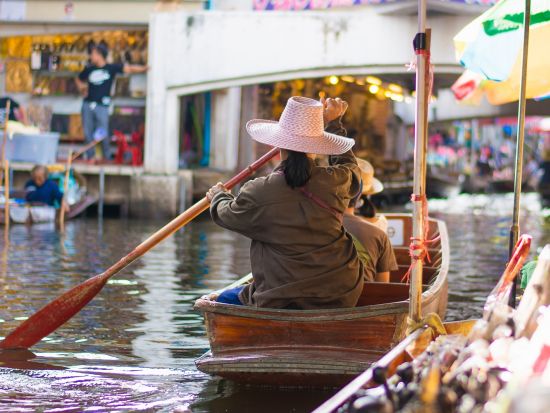 【専用車】半日・ダムヌンサドゥアック水上マーケット＜日本語ガイド／往復送迎＞