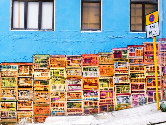 列車で行く！香港オールドセントラル食べ歩きツアー＜日本語ガイド／朝食付／往復列車チケット込／広州発着＞
