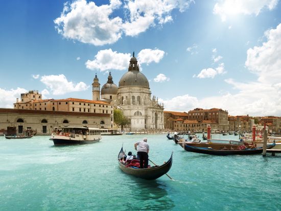 ヴェネツィア ゴンドラ遊覧ツアー＋VR体験 ＜混載／英語／選べる乗船時間／セレナーデ付きプラン選択可＞ *当日予約OK