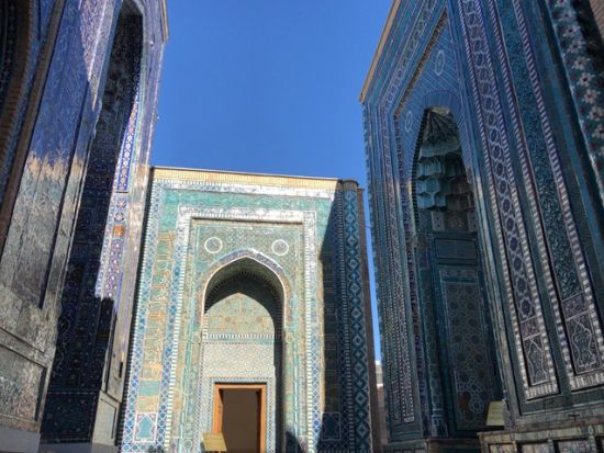 【3泊4日】青の都サマルカンドをじっくり観光☆タシュケント＆サマルカンド周遊ツアー＜日本語ガイド／食事＆ホテル付／タシュケント空港発着＞