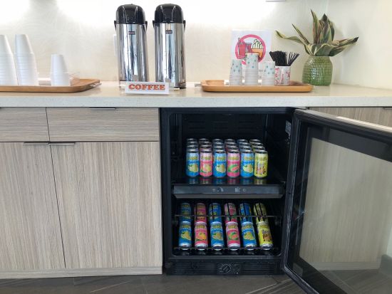 ANAマハロラウンジご利用券（10日間有効）　ワイキキ中心部のラウンジを期間中何度でも利用可能！＜ワイキキ・ショッピングプラザ内＞