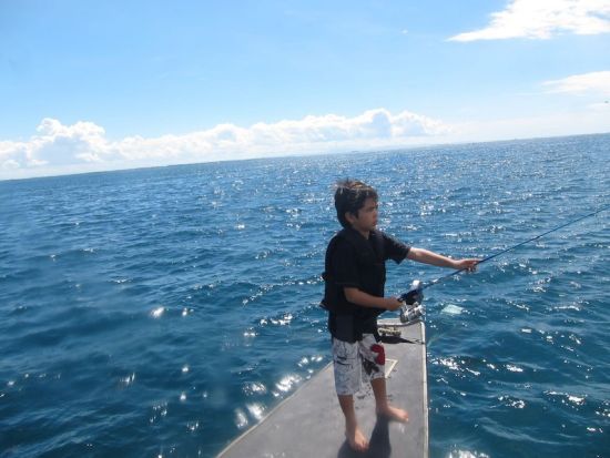 ファンフィッシング＆シュノーケリングツアー　海洋保護区でシュノーケル！＜午前または午後／英語ガイド／送迎付き＞