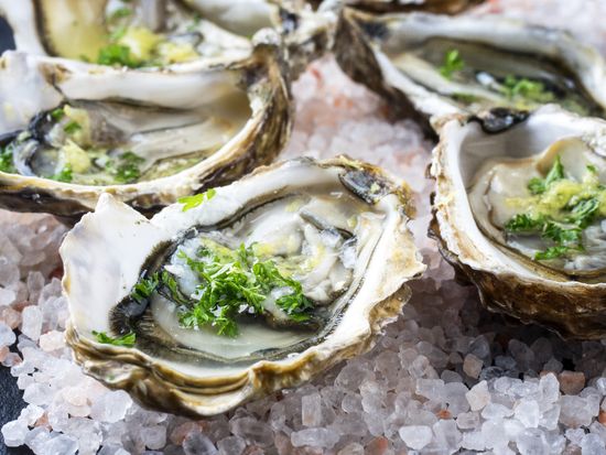 Oyster_Fresh_shutterstock_359222060