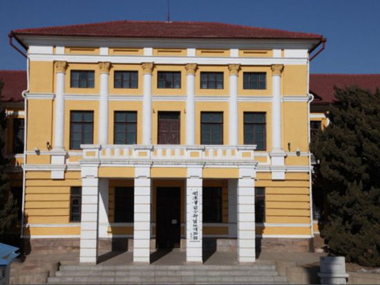 【貸切チャーター】旅順の歴史スポットを1日観光！203高地＋東鶏冠山＋旅順博物館など＜日本語ガイド／昼食付／大連発＞