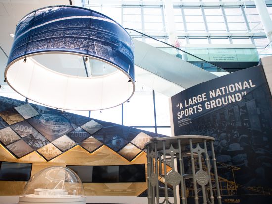 ウェンブリー・スタジアム見学ツアー＜英語ガイド＞