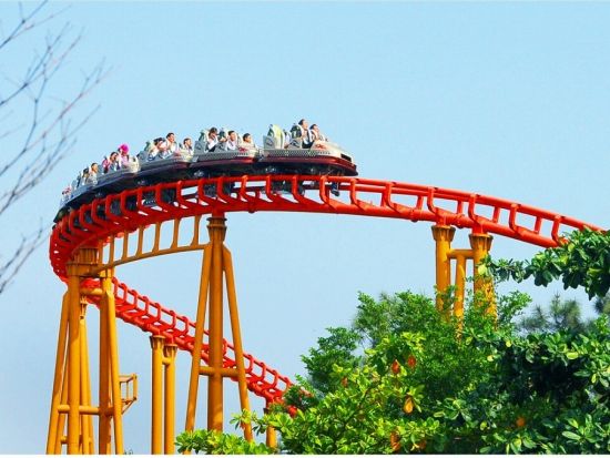 スイティエン公園とブーロン寺 半日観光ツアー＜昼食付／日本語ガイド＞