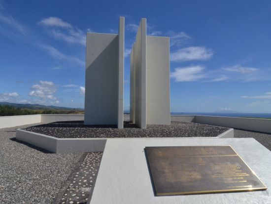 ガダルカナル島　1日観光ツアー＜英語ガイド／昼食付き＞