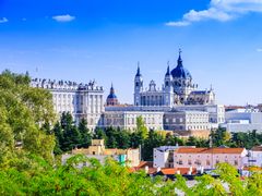Spain_Madrid_Almudena Cathedral_shutterstock_557010421