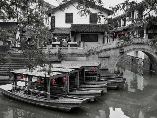 南翔小籠包の発祥地へ！南翔古鎮 日帰りツアー＜日本語ガイド／専用車／小籠包の昼食付＞