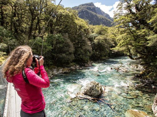世界遺産フィヨルドランド国立公園 ミルフォード・サウンド クルーズ＆国立公園散策ツアー＜1日／英語ガイド／テ・アナウ発着＞