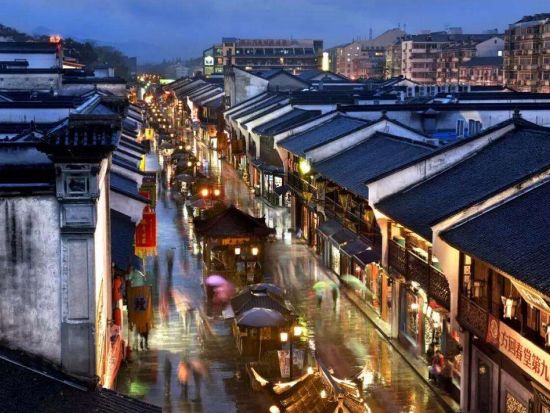 【プライベートツアー】杭州・烏鎮1泊2日ツアー＜日本語ガイド／専用車付き＞