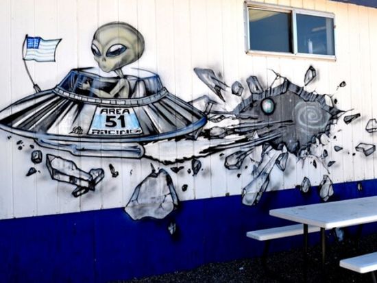 UFOゆかりの地で宇宙の謎に迫る「エリア51」ミステリー・ツアー＜月水土限定／貸切プランあり／英語ガイド＞