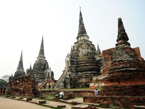 バンコク 1泊2日ツアー アユタヤ遺跡＋市内名所観光＜航空券＆ホテル宿泊＆食事付／ホーチミン発＞