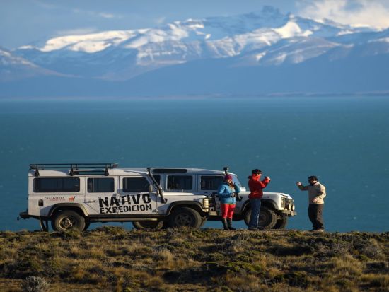 アルゼンチンの先住民族を学ぶ！4x4で行くアルヘンティーノ湖沿岸 半日ツアー＜混載／午前or午後／夕食／英語ドライバーガイド／エル・カラファテ発＞