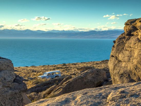 アルゼンチンの先住民族を学ぶ！4x4で行くアルヘンティーノ湖沿岸 半日ツアー＜混載／午前or午後／夕食／英語ドライバーガイド／エル・カラファテ発＞