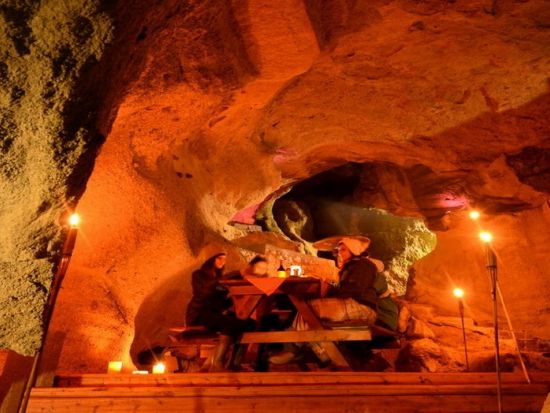 アルゼンチンの先住民族を学ぶ！4x4で行くアルヘンティーノ湖沿岸 半日ツアー＜混載／午前or午後／夕食／英語ドライバーガイド／エル・カラファテ発＞