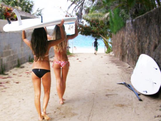 カイルア　スタンドアップパドル（SUP）ツアー  選べるガイド付きプランまたはセルフガイドプラン　ビーチアイテム＆昼食付き＜送迎付きプランあり＞