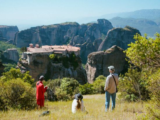 世界遺産メテオラ　絶景ハイキングツアー＜登山ガイド／カランバカ発＞