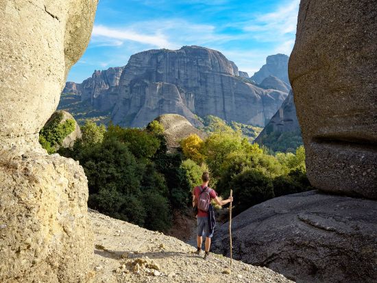 世界遺産メテオラ　絶景ハイキングツアー＜登山ガイド／カランバカ発＞