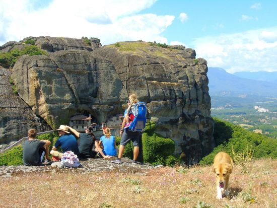 世界遺産メテオラ　絶景ハイキングツアー＜登山ガイド／カランバカ発＞