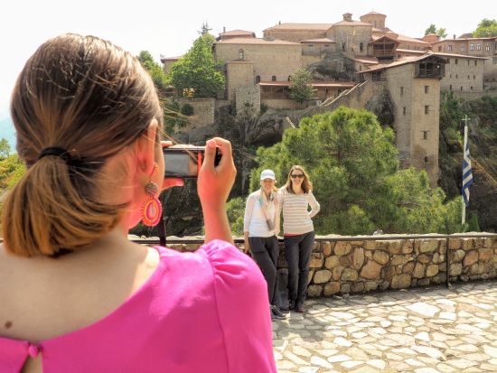 世界遺産メテオラ 半日観光ツアー＜英語／カランバカ・カストラキ村発／日本語オーディオガイド＞