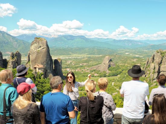 世界遺産メテオラ 半日観光ツアー＜英語／カランバカ・カストラキ村発／日本語オーディオガイド＞