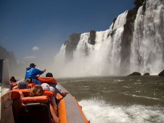 Latin America_Brazil_Iguazu Falls_shutterstock_1039311484