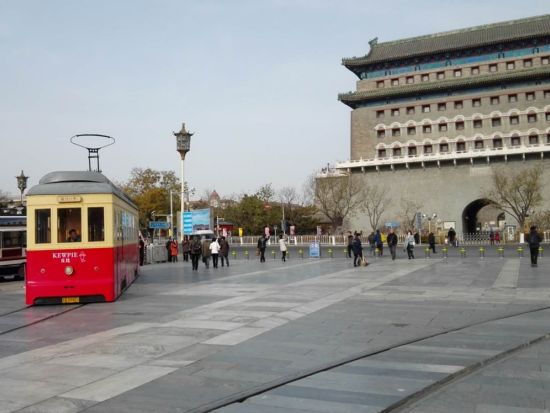 北京の大通り散策ナイトツアー！前門大街＋大柵欄＋鮮魚口＋楊梅竹斜街＜日本語ガイド／夕方発＞