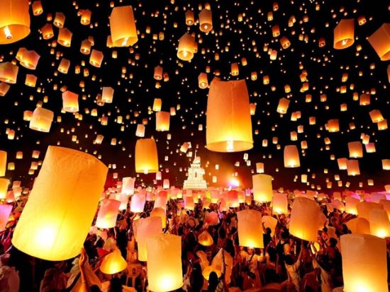 【2026年11月24日＆25日開催！】チェンマイ コムローイ祭り（イーペン・ロイクラトン）日帰りツアー ロイヤルランタンフェスティバル＜日本語／チェンマイ発＞