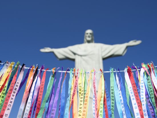 【ブラジル周遊】3泊4日で巡るリオ＆イグアス☆ブラジル国内周遊ツアー！国内線航空券付でお手配楽々！＜日本語ガイド／リオ・デ・ジャネイロ発イグアス解散＞
