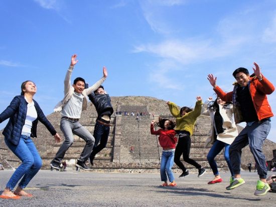 世界遺産4カ所巡りツアー　天使の街プエブラ&メキシコシティ歴史地区&テオティワカン遺跡も一気に制覇＜混載／1日／昼食付／日本語ガイド／メキシコシティ発＞