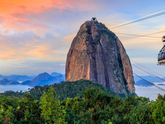 【プライベートツアー】コルコバードの丘(キリスト像)＆ポン・ヂ・アスーカル＆ラパ地区終日観光ツアー＜日本語ガイド／空港お迎え・お送り可／リオ・デ・ジャネイロ発＞