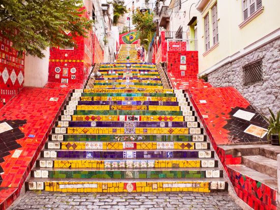 リオデジャネイロ1泊2日宿泊付ツアー☆コルコバードの丘(キリスト像)＆ポン・ヂ・アスーカル＆ラパ地区＜日本語ガイド／空港往復送迎／貸切／リオ・デ・ジャネイロ発＞