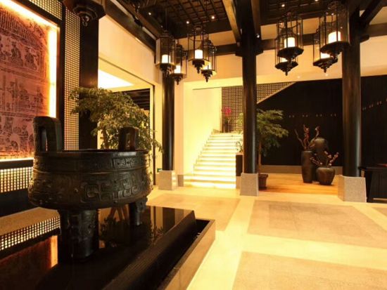 西安1日観光ツアー　兵馬俑＋漢陽陵博物館＋城壁　漢服体験や太極拳体験、足裏マッサージ付！＜貸切／懐石料理／日本語ガイド／西安発＞