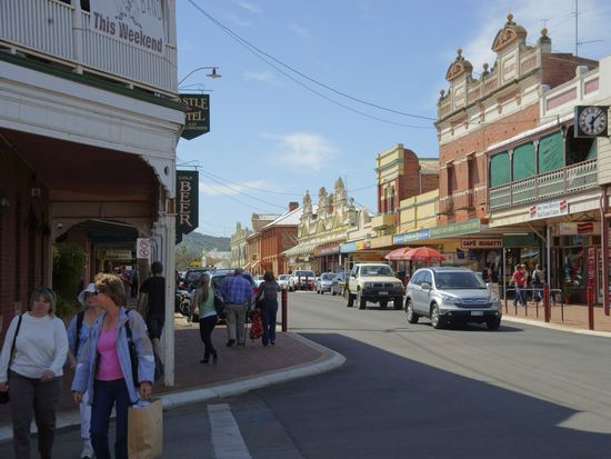 York - TWA - Avon Terrace streetscape, York 03