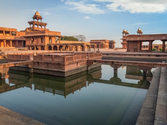 【プライベート】片道列車利用！アグラの世界遺産巡り日帰りツアー☆タージマハル＋アグラ城＋ファテープル・シークリー＋ウッダウラ廟＜日本語ガイド／昼食付／デリー発＞
