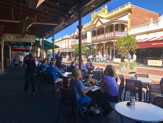 Messaging1556259025010