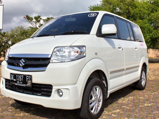 【空港送迎】デンパサール国際空港 ⇔ バリ島内　ウェルカムスタッフがお迎え ＜貸切／定員3名／英語ドライバー＞by JTB