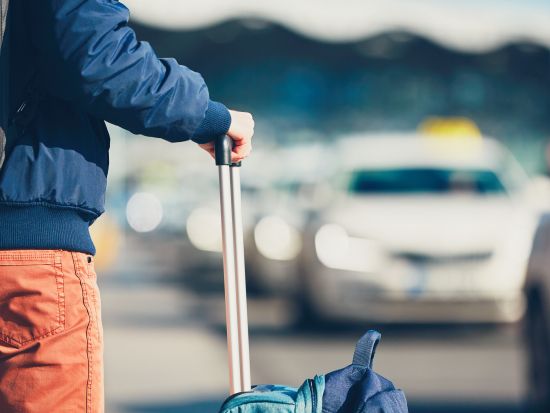 キリマンジャロ国際空港⇔ホテル (モシ又はアル―シャ)貸切送迎サービス＜英語ドライバー＞