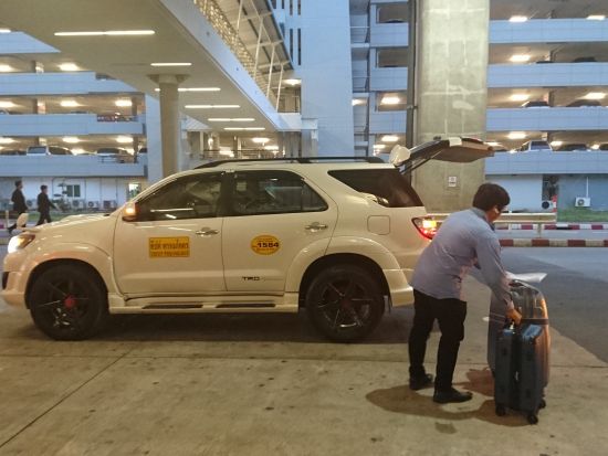 【空港送迎】サムイ国際空港⇔サムイ島内＜貸切／最大9名／英語ドライバー＞