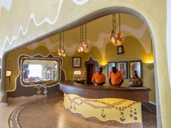 027 - Reception area