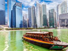 Singapore River Cruise _Marina_Bayshutterstock_608357039