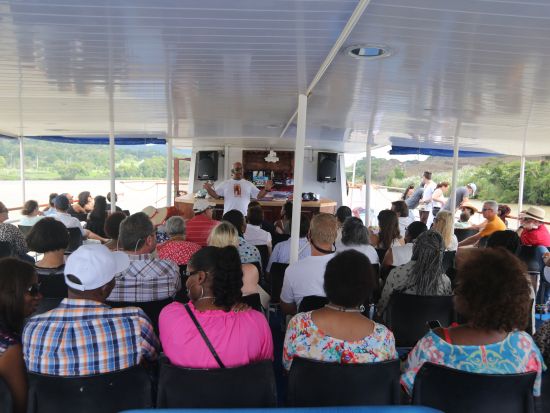 パナマ運河パーシャルクルーズツアー＜パナマシティー発＞